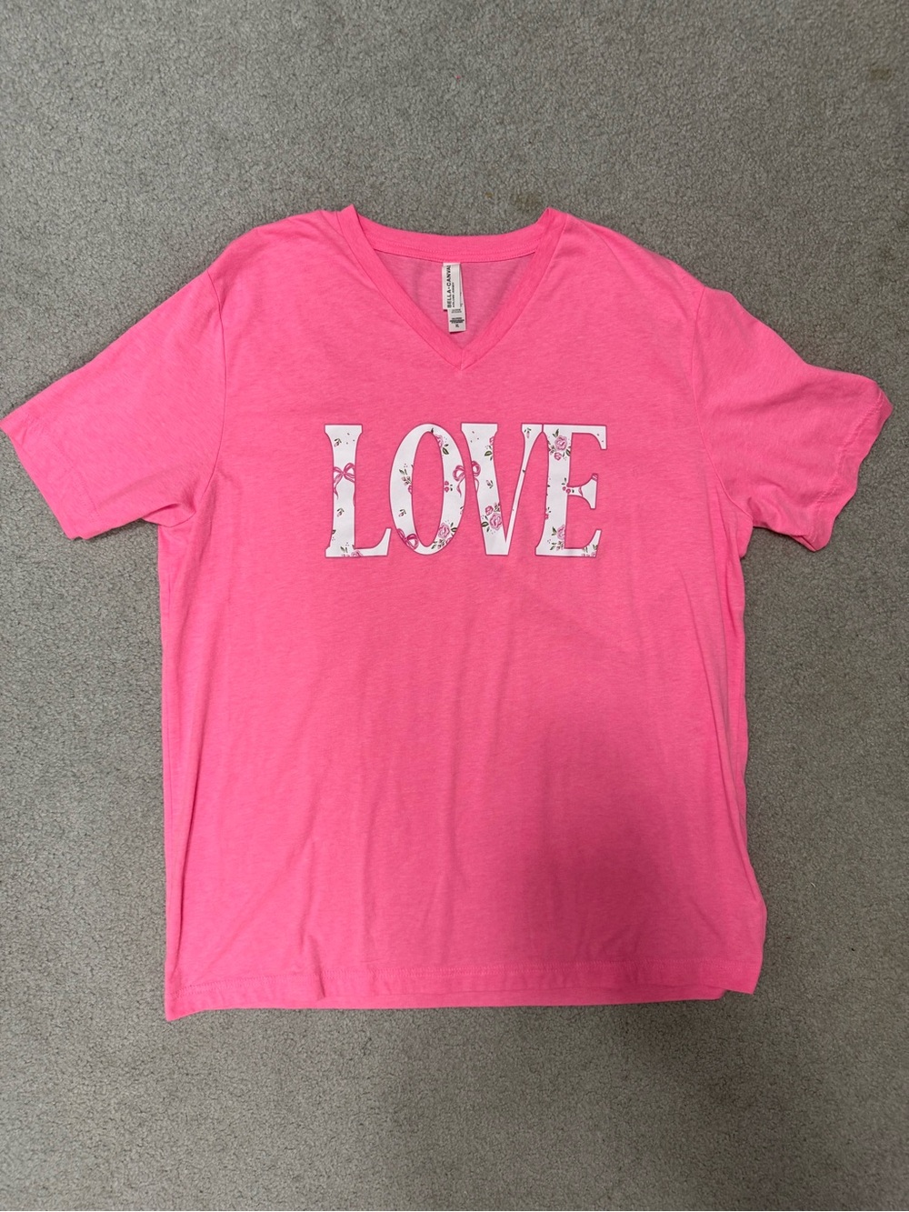 NWT Bella Canvas Bright Pink V-Neck Tee with LOVE Graphic XL